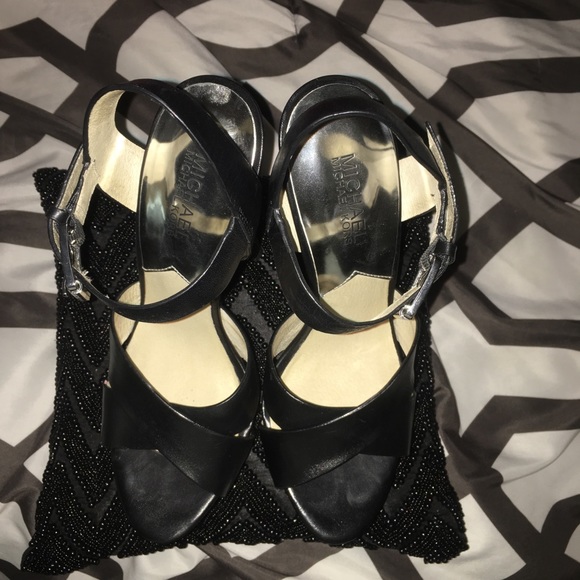 Michael Kors Oksana Sandal - Picture 4 of 6